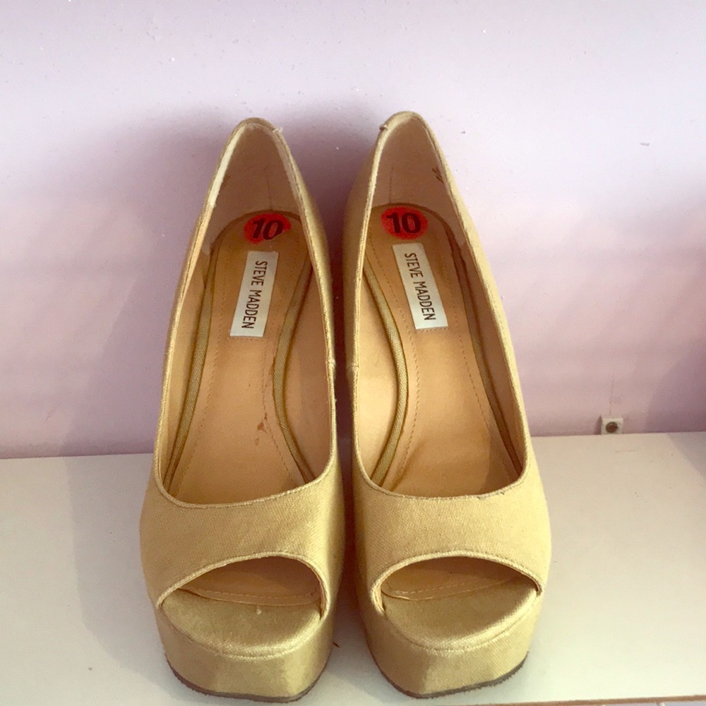 Steve Madden Wedges